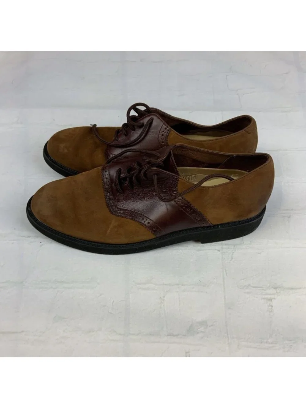 Men's Rockport brown oxfords size 9.5M